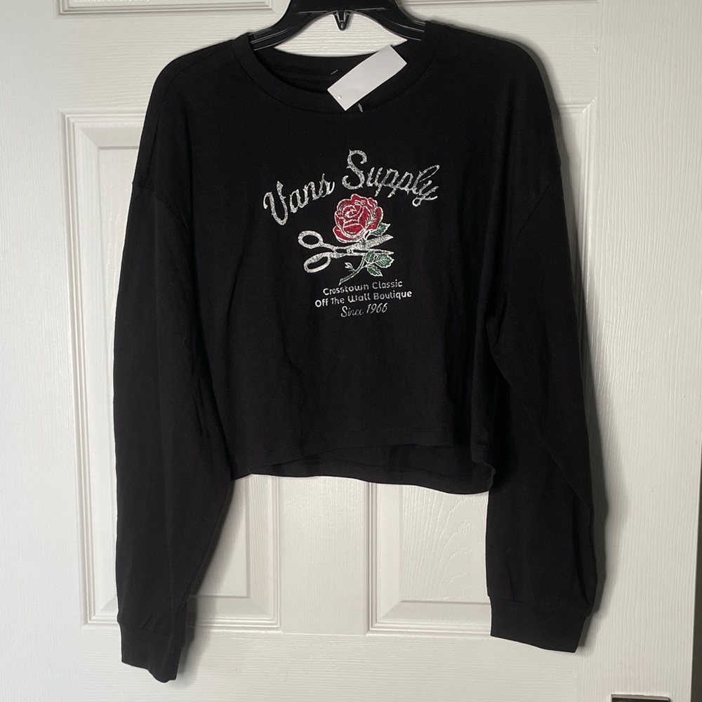 NWT Vans Rose Print Black Cropped Long Sleeve T-shirt 100% Cotton